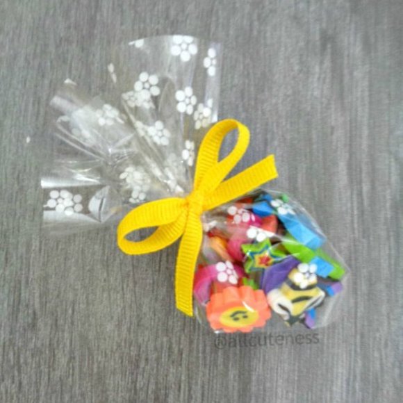 🎀 Cute Mini Erasers - Picture 2 of 2